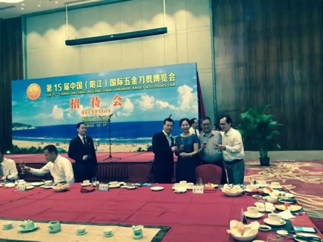 燃氣烤爐,旋轉爐,熱風循環爐,冷凍醒發箱,起酥機,組合爐-賽思達-世界級烘焙設備品牌